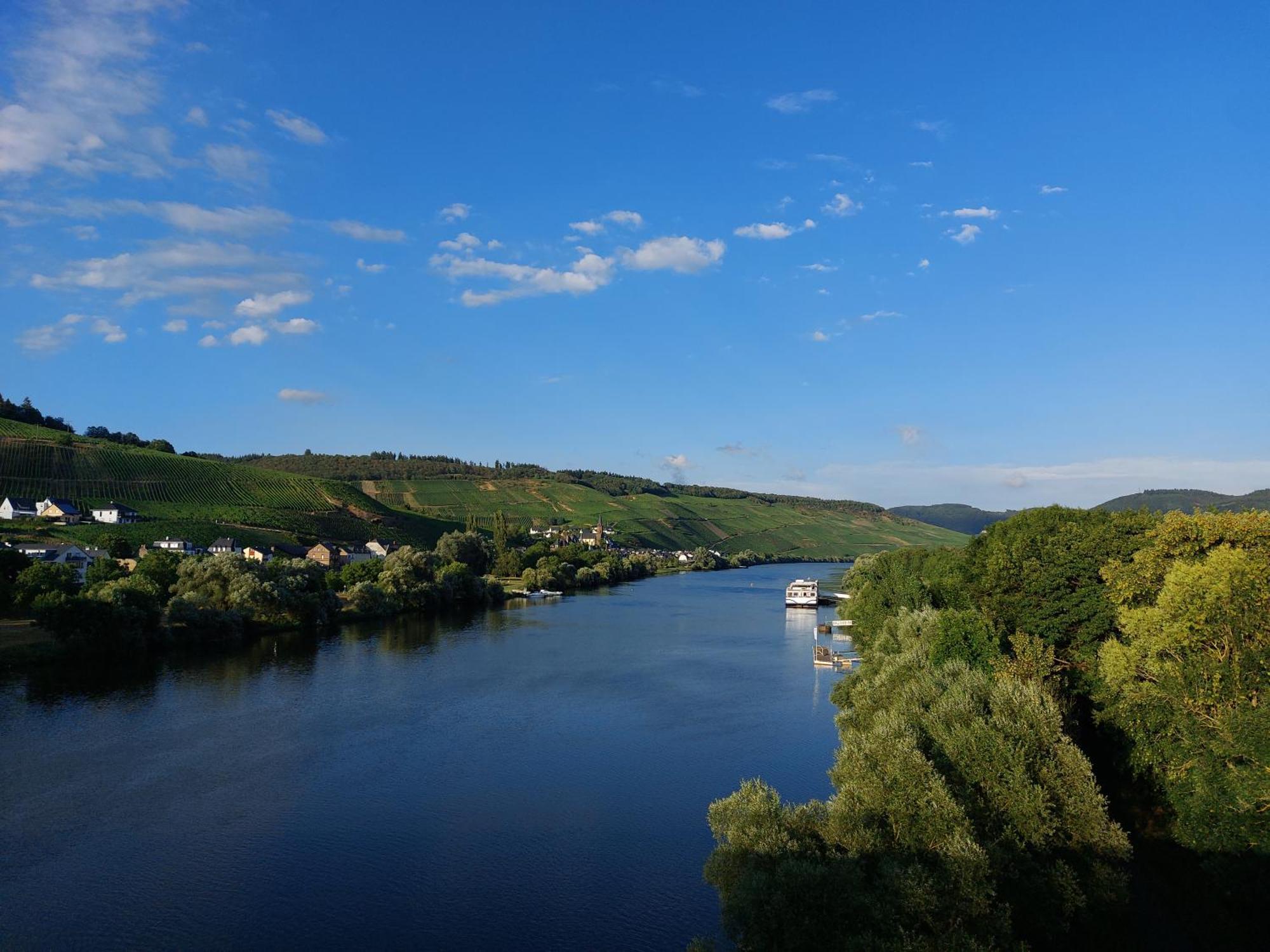 Ferienwohnungen Zum Niederberg Lieser Extérieur photo